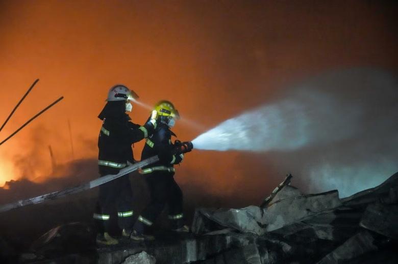 Img default alt hy