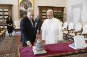 Img default alt hy