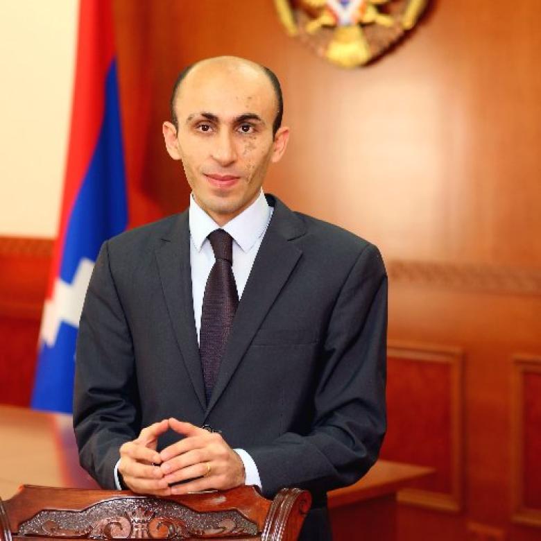 Img default alt hy