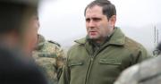 Img default alt hy