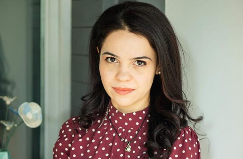Img default alt hy